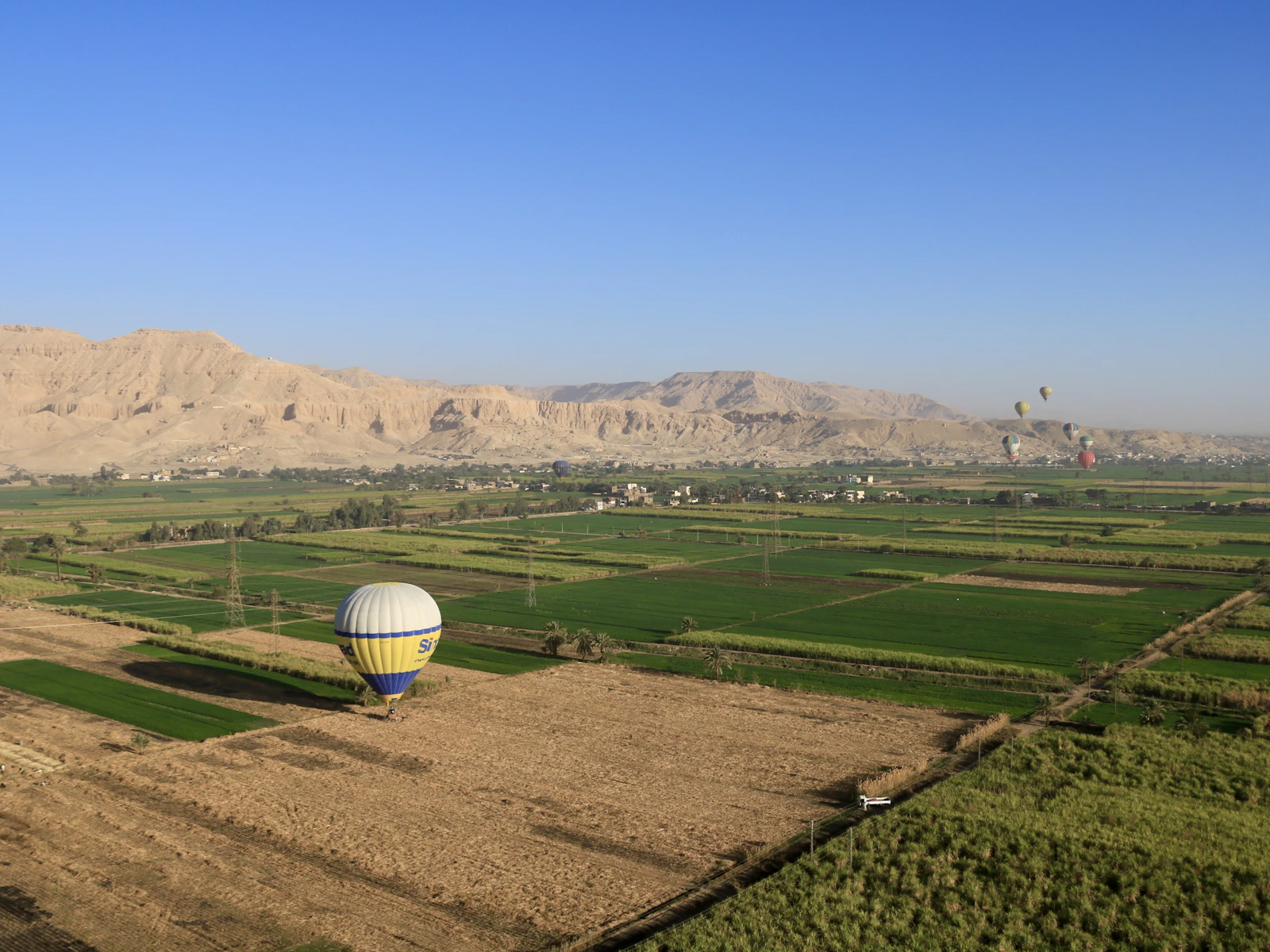 Luxor, Egypt photo 10 by Hongbin