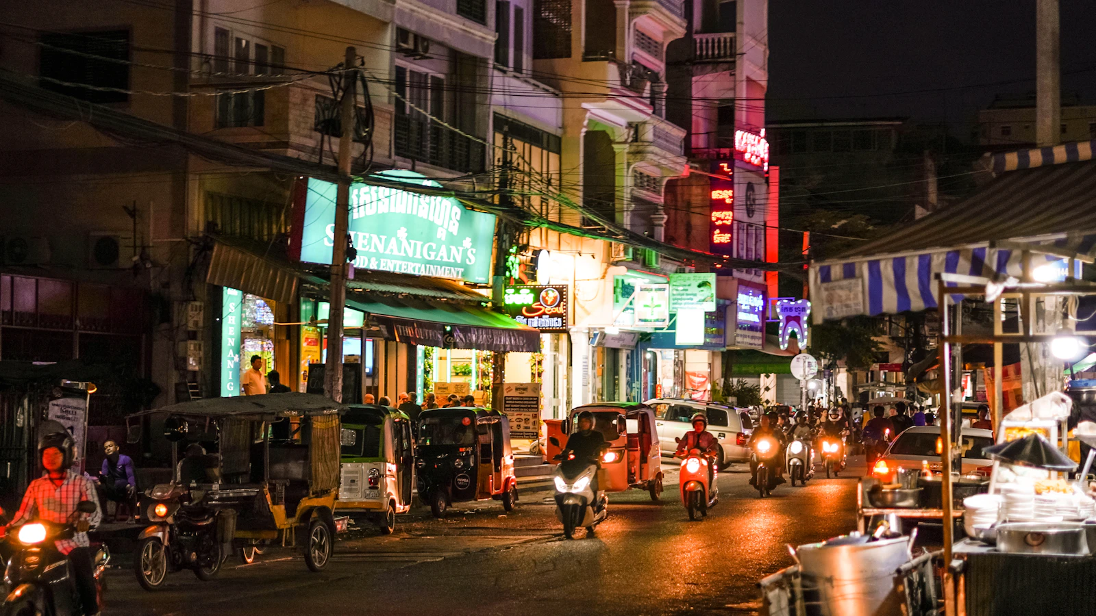Phnom Penh, Cambodia photo 8 by Vanna Phon