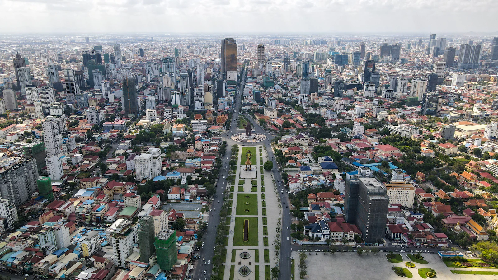 Phnom Penh, Cambodia photo 12 by SethiZelo Phat