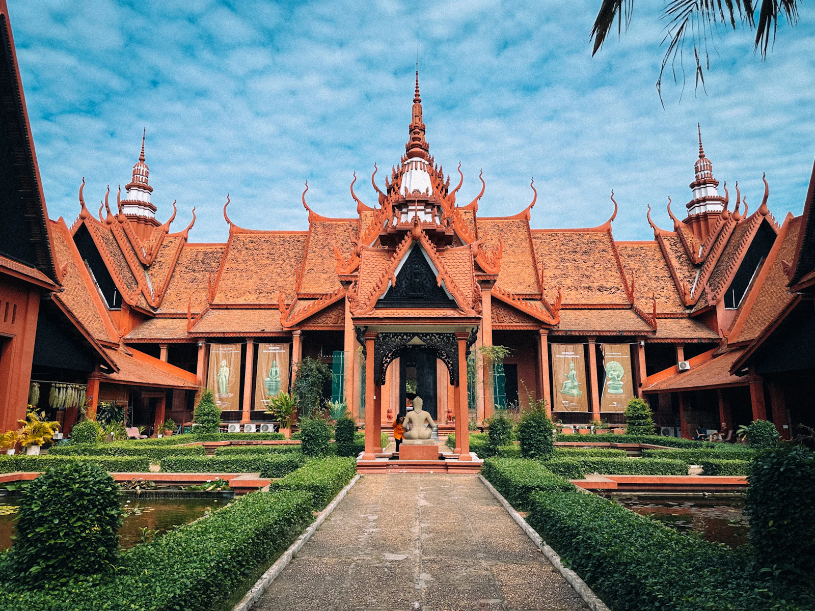 Phnom Penh, Cambodia photo 3 by Chanratanak Nay