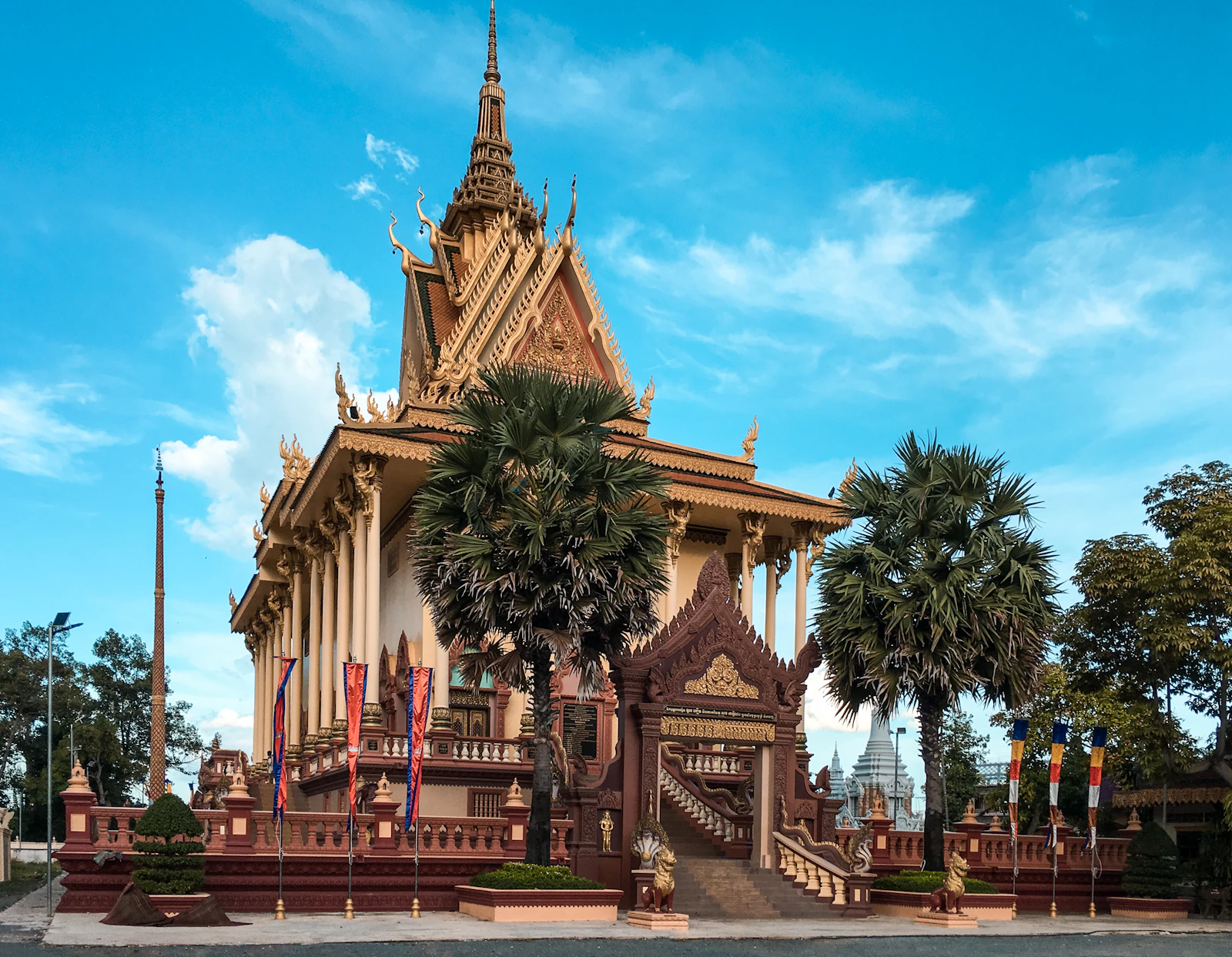 Phnom Penh, Cambodia photo 11 by S.Ratanak