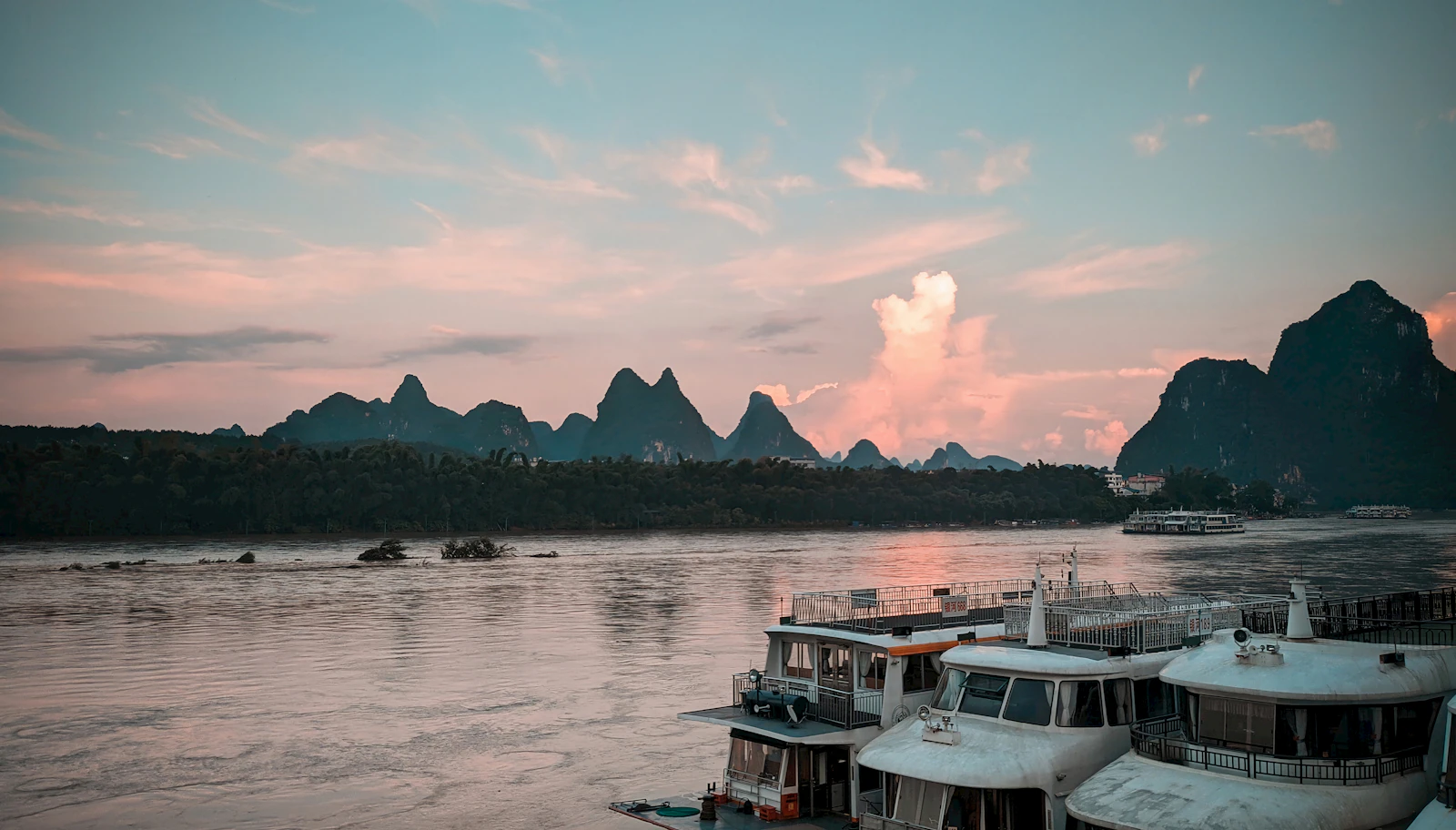 Guilin, China photo 29 by YMA