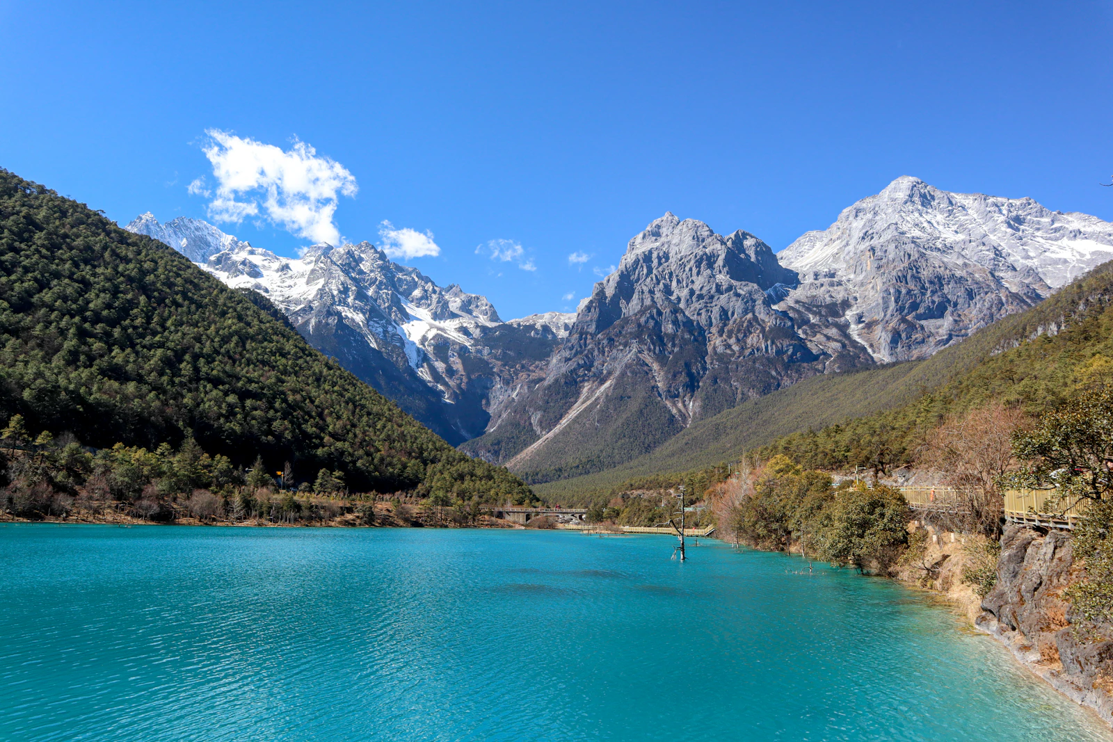 Lijiang, China photo 4 by Noppon Meenuch