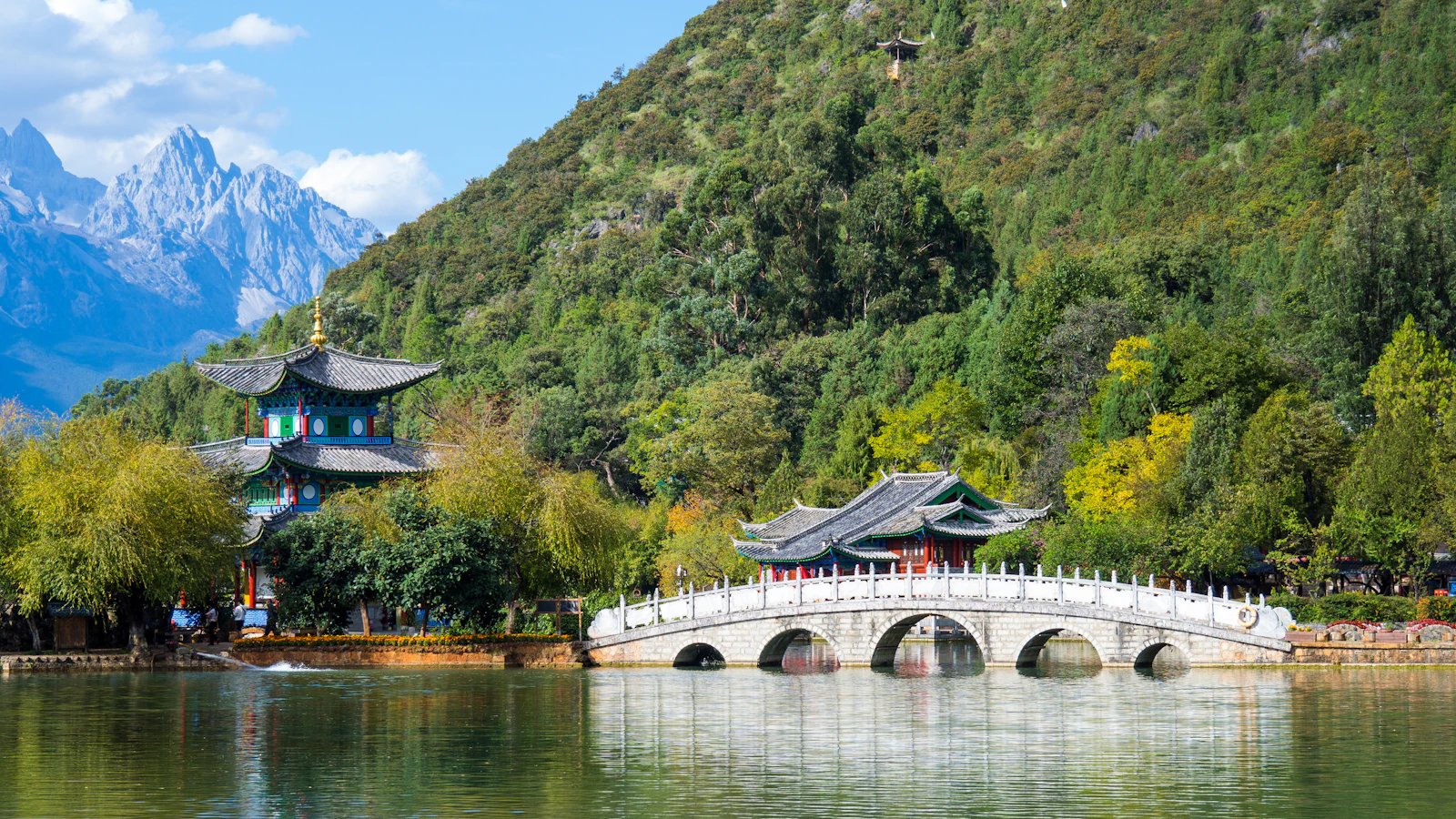 Lijiang, China photo 7 by Surasak Sriruksa