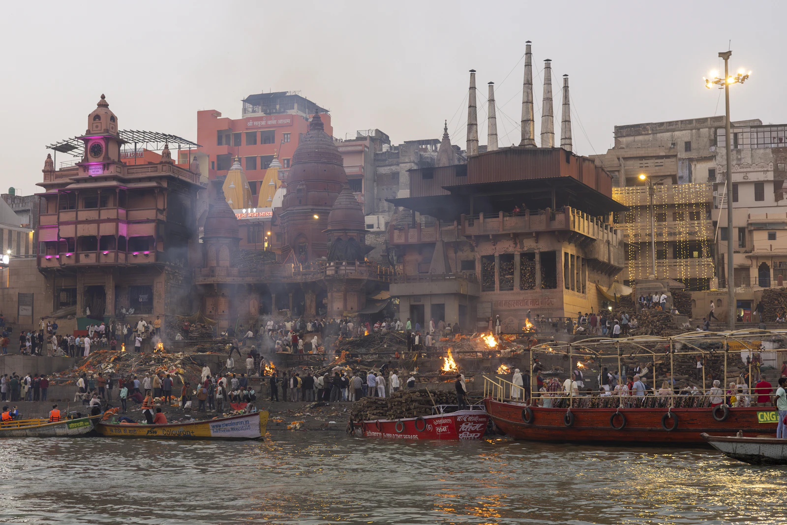 Varanasi, India photo 28 by Martijn Vonk