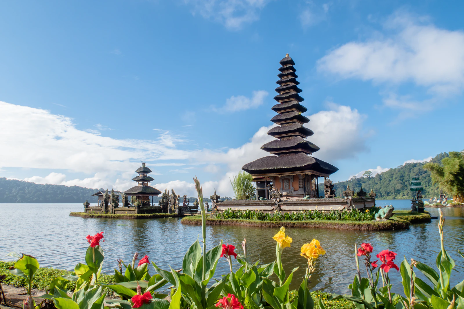 Bandung, Indonesia photo 6 by Sebastian Pena Lambarri