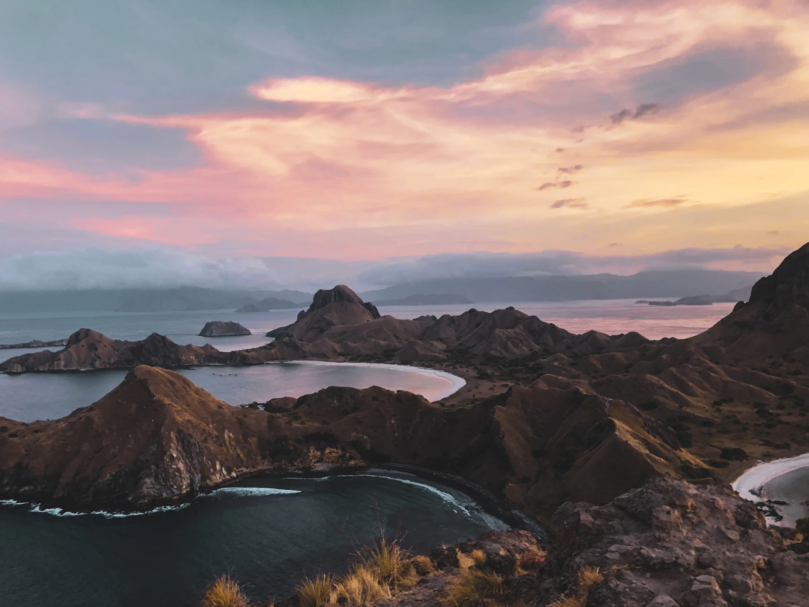 Labuan Bajo, Indonesia photo 3 by william kusno