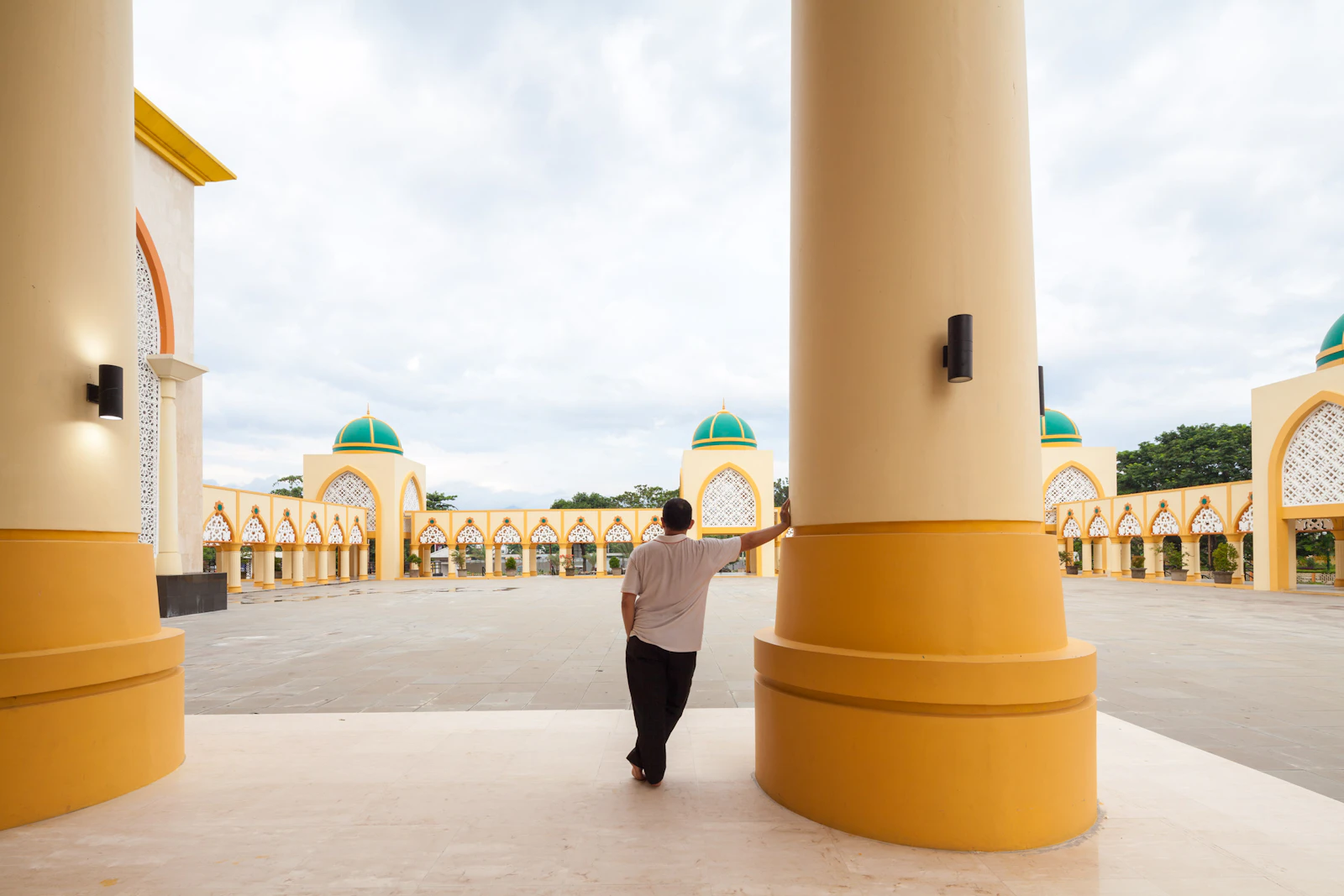 Mataram, Indonesia photo 2 by nizar kauzar