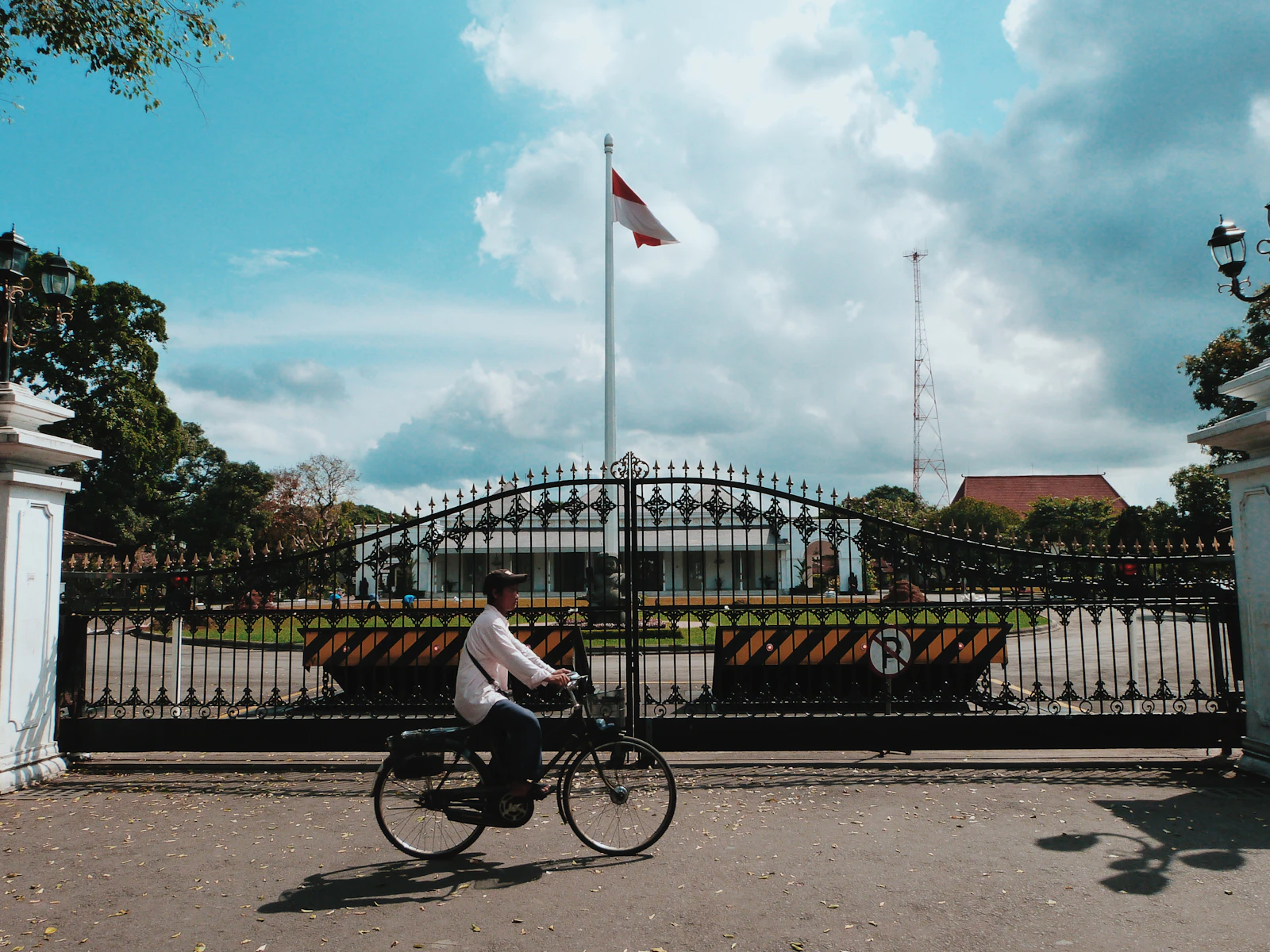 Yogyakarta, Indonesia photo 26 by Rendy Novantino