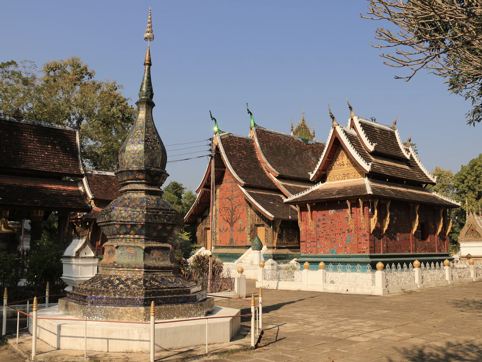 Luang Prabang, Laos photo 24 by Hongbin