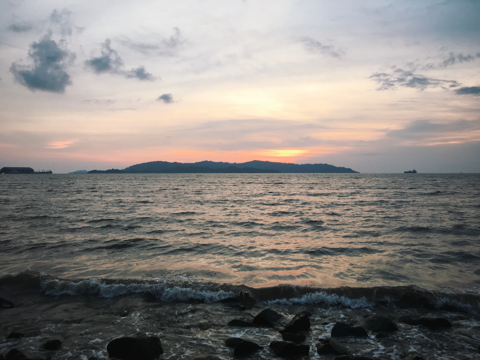 Kota Kinabalu, Malaysia photo 15 by Calvin Jenuil