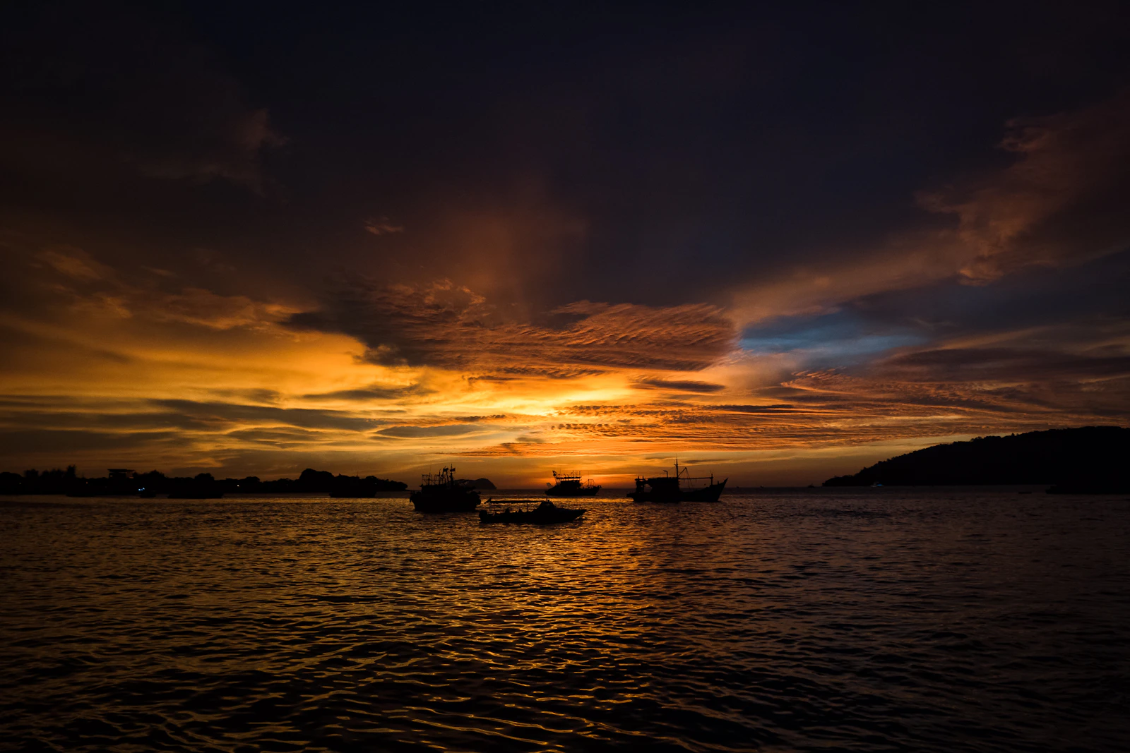 Kota Kinabalu, Malaysia photo 16 by Nik Ramzi Nik Hassan