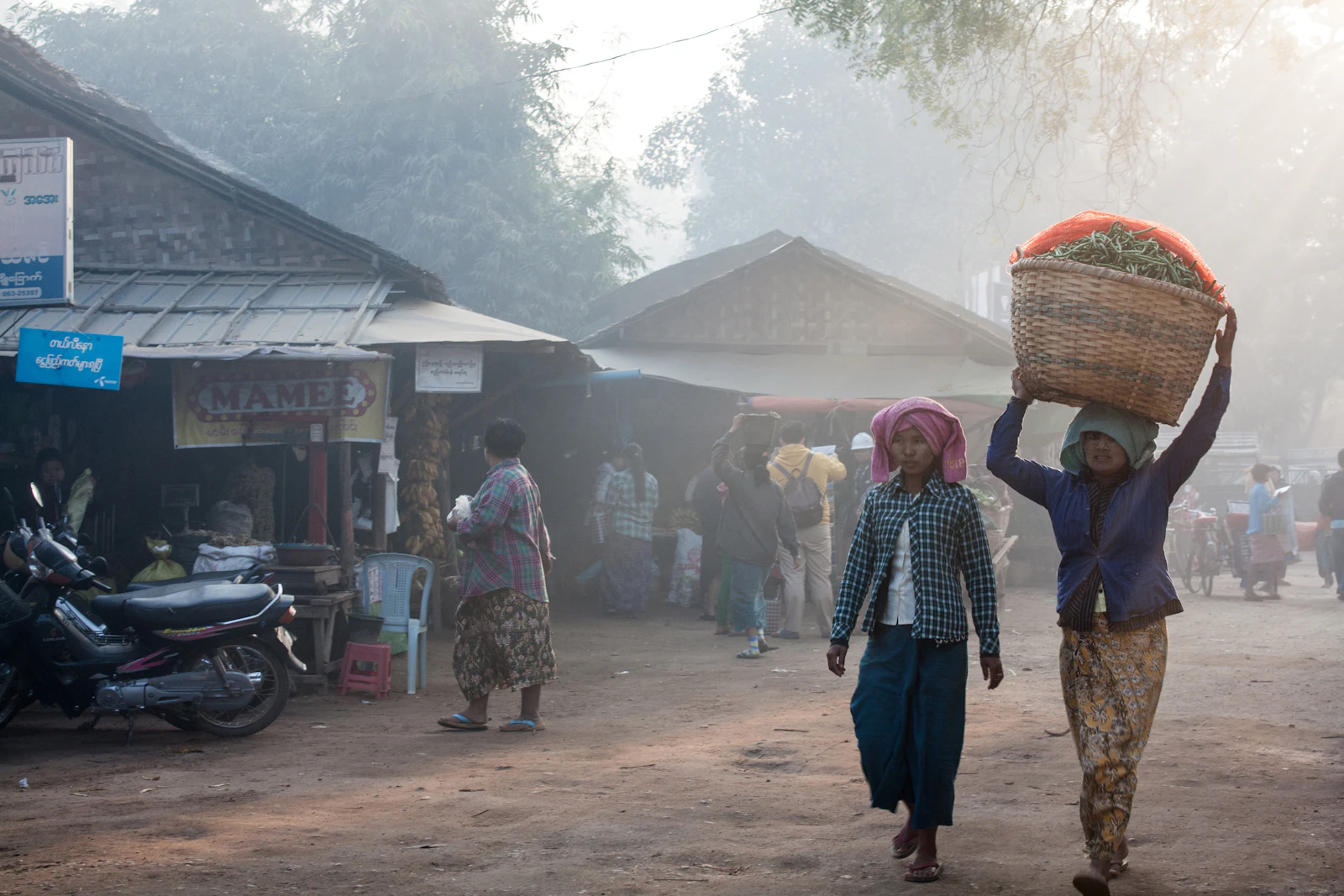 Bagan, Myanmar photo 10 by Ajay Karpur