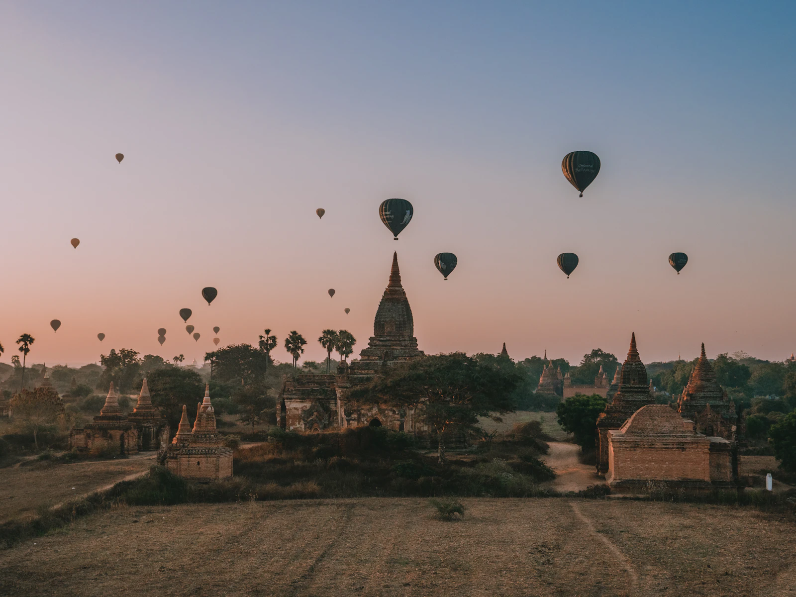 Bagan, Myanmar photo 3 by Majkell Projku