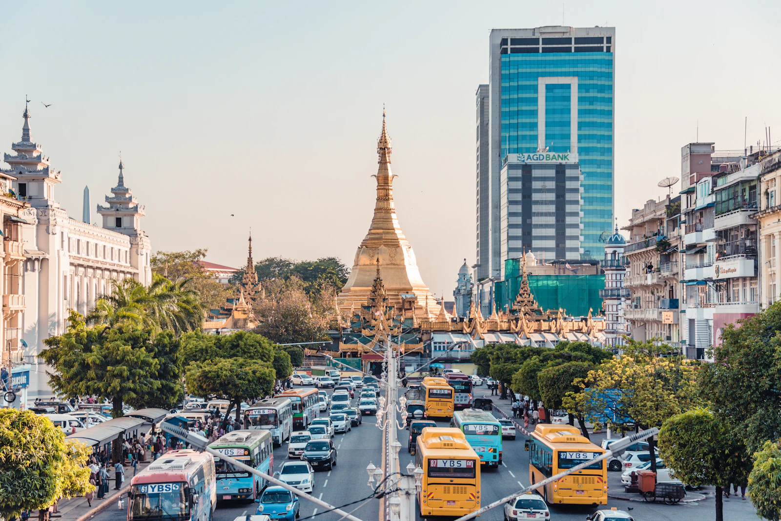Yangon, Myanmar photo 3 by Zuyet Awarmatik