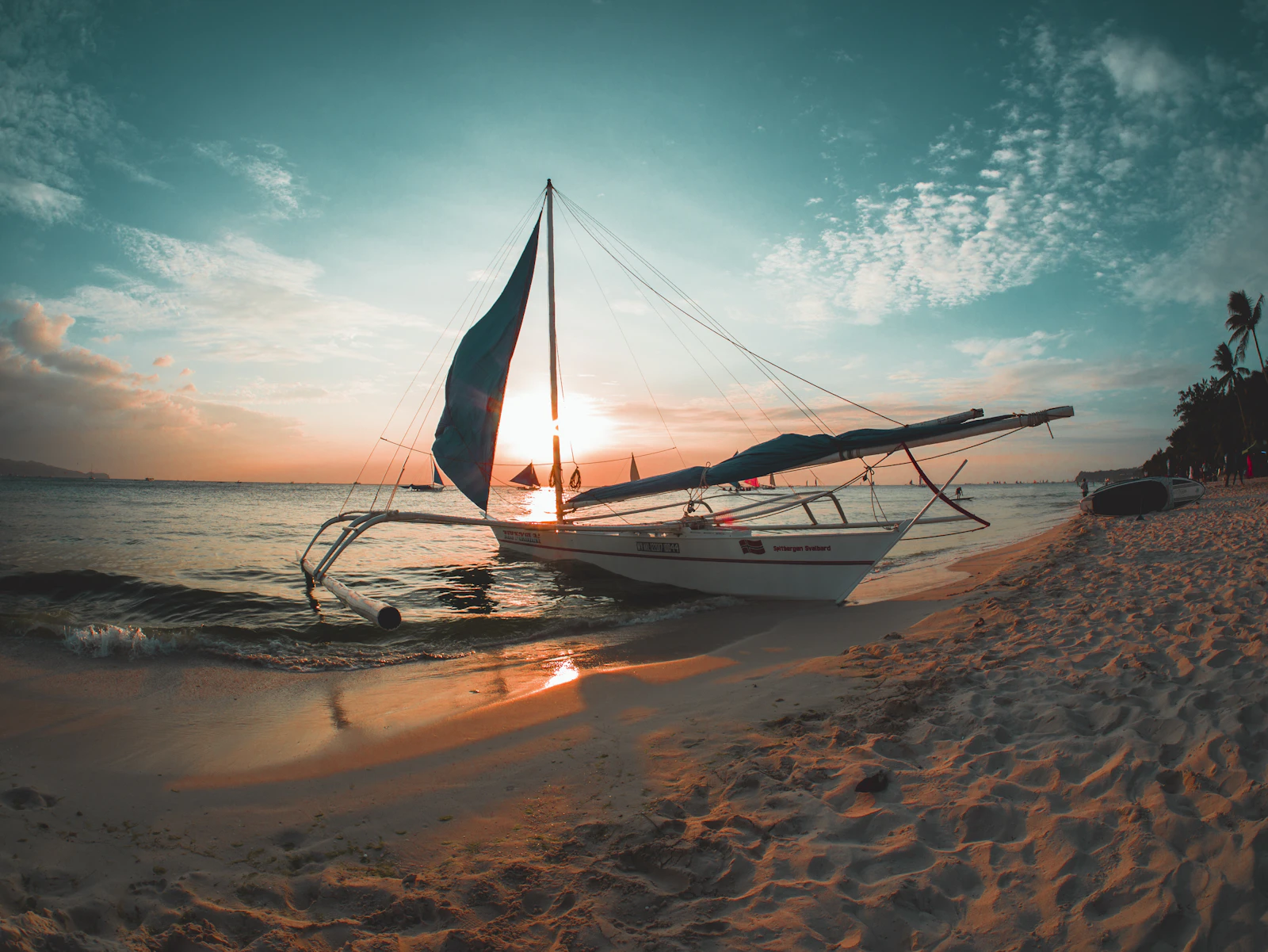 Boracay, Philippines photo 4 by Ramon Kagie