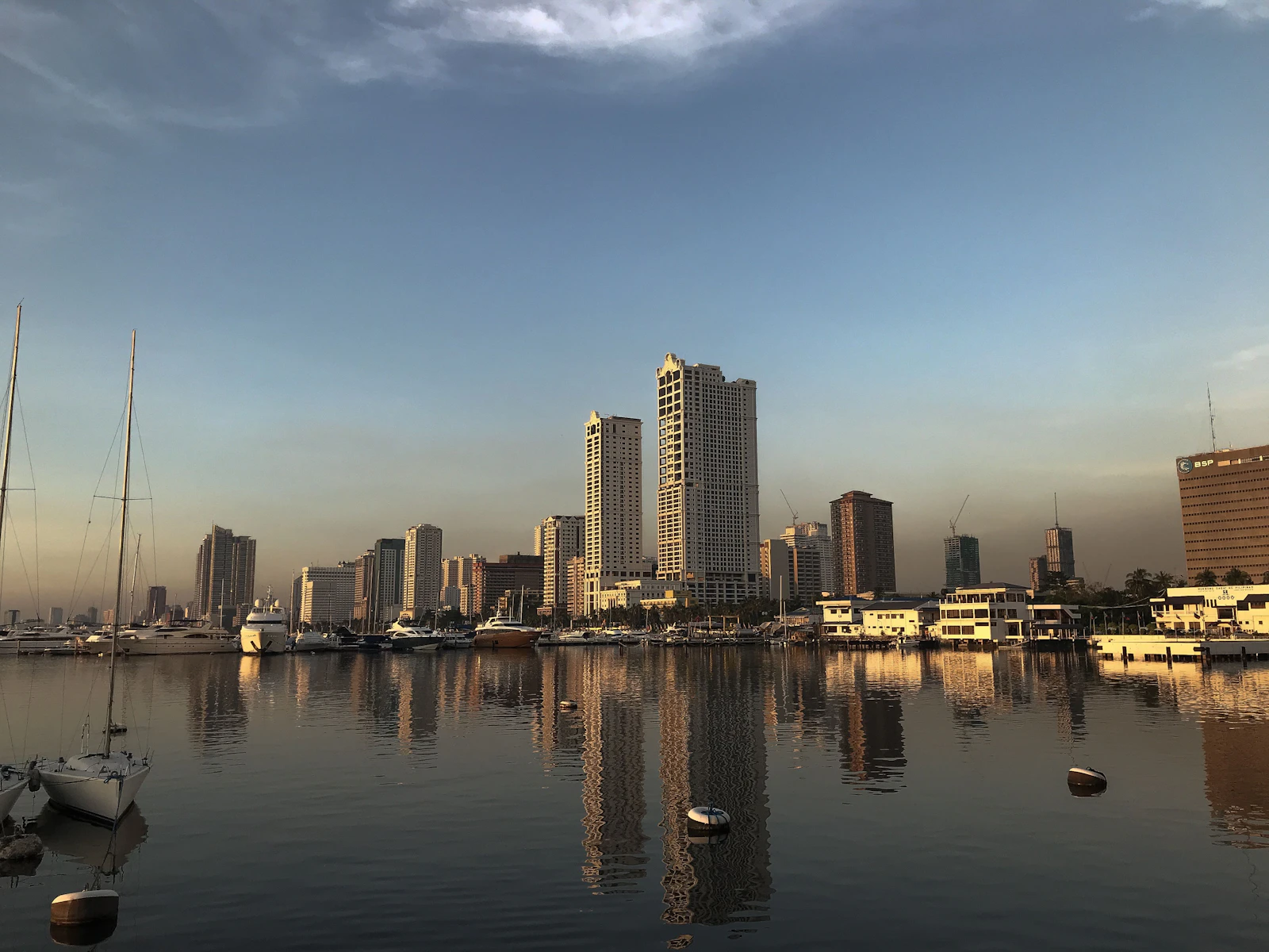 Manila, Philippines photo 11 by Aeron Oracion