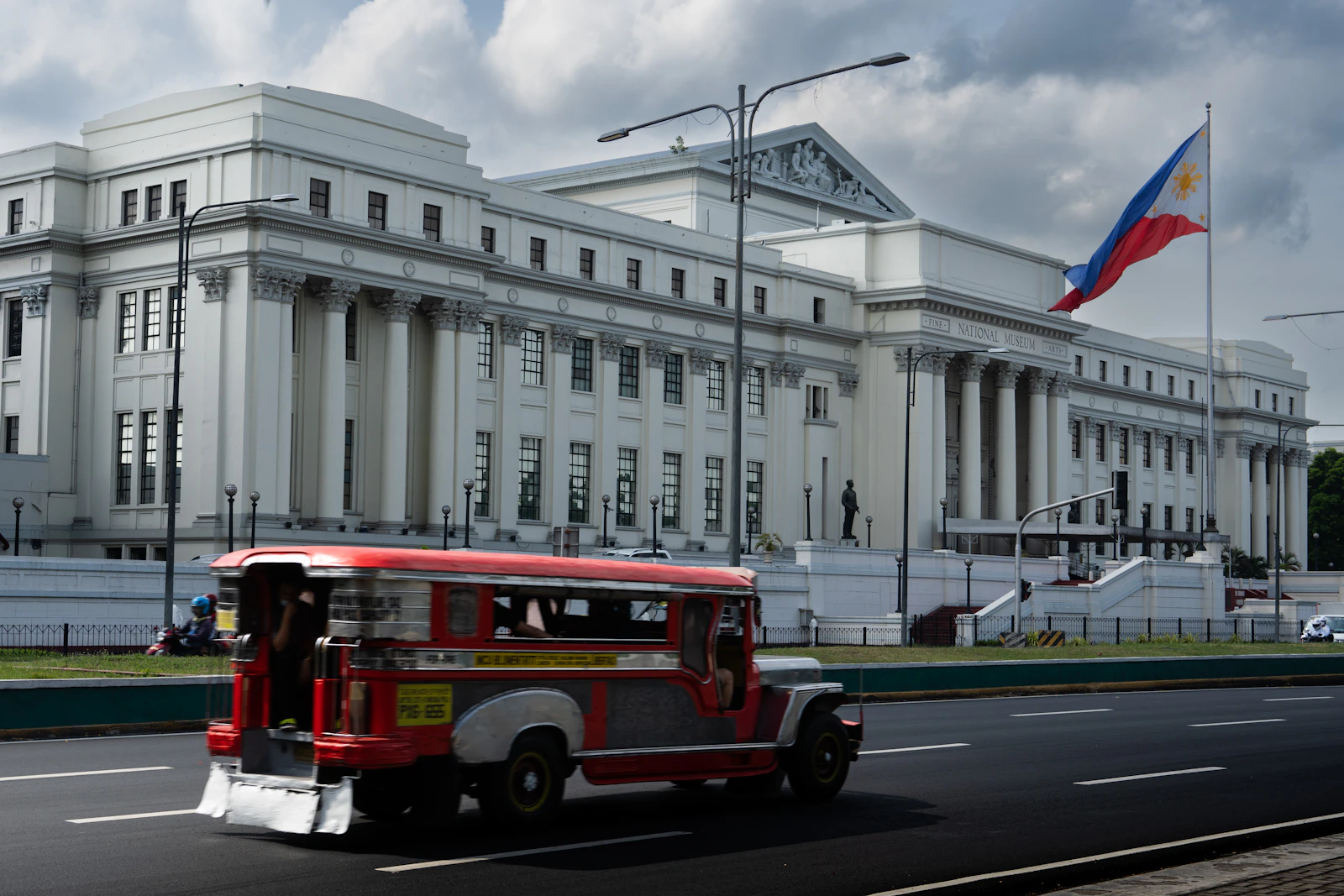 Manila, Philippines photo 3 by Myk Miravalles