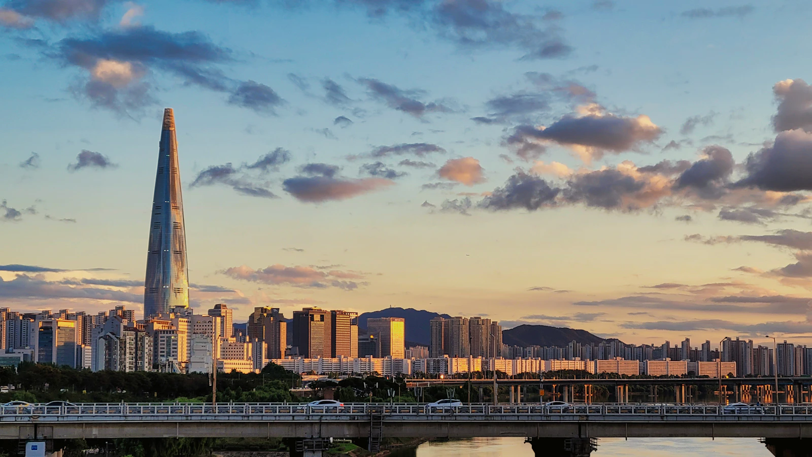 Seoul, South Korea photo 15 by Minku Kang