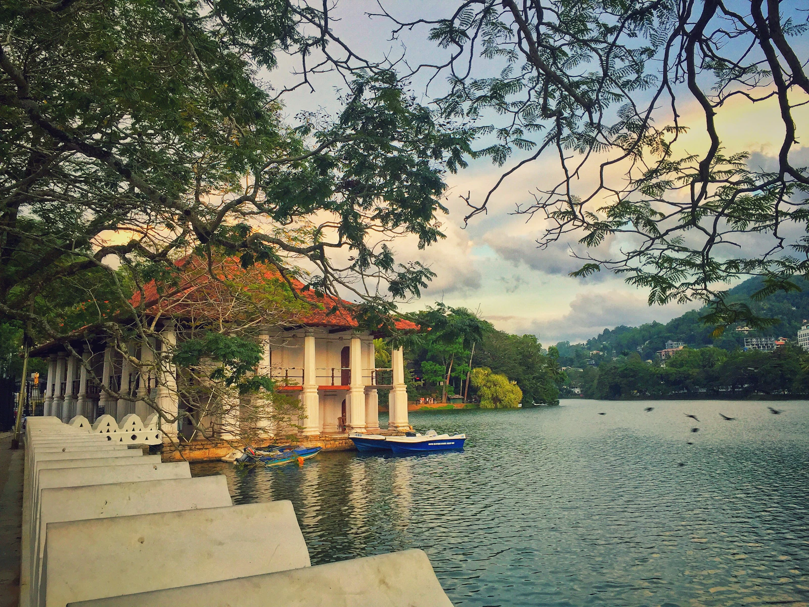 Kandy, Sri Lanka photo 3 by Ceynic | Outdoor Adventures