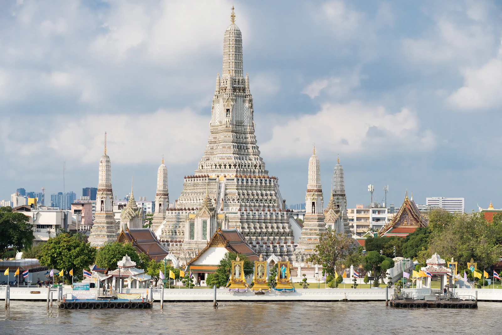 Bangkok, Thailand photo 9 by Anantachai Saothong