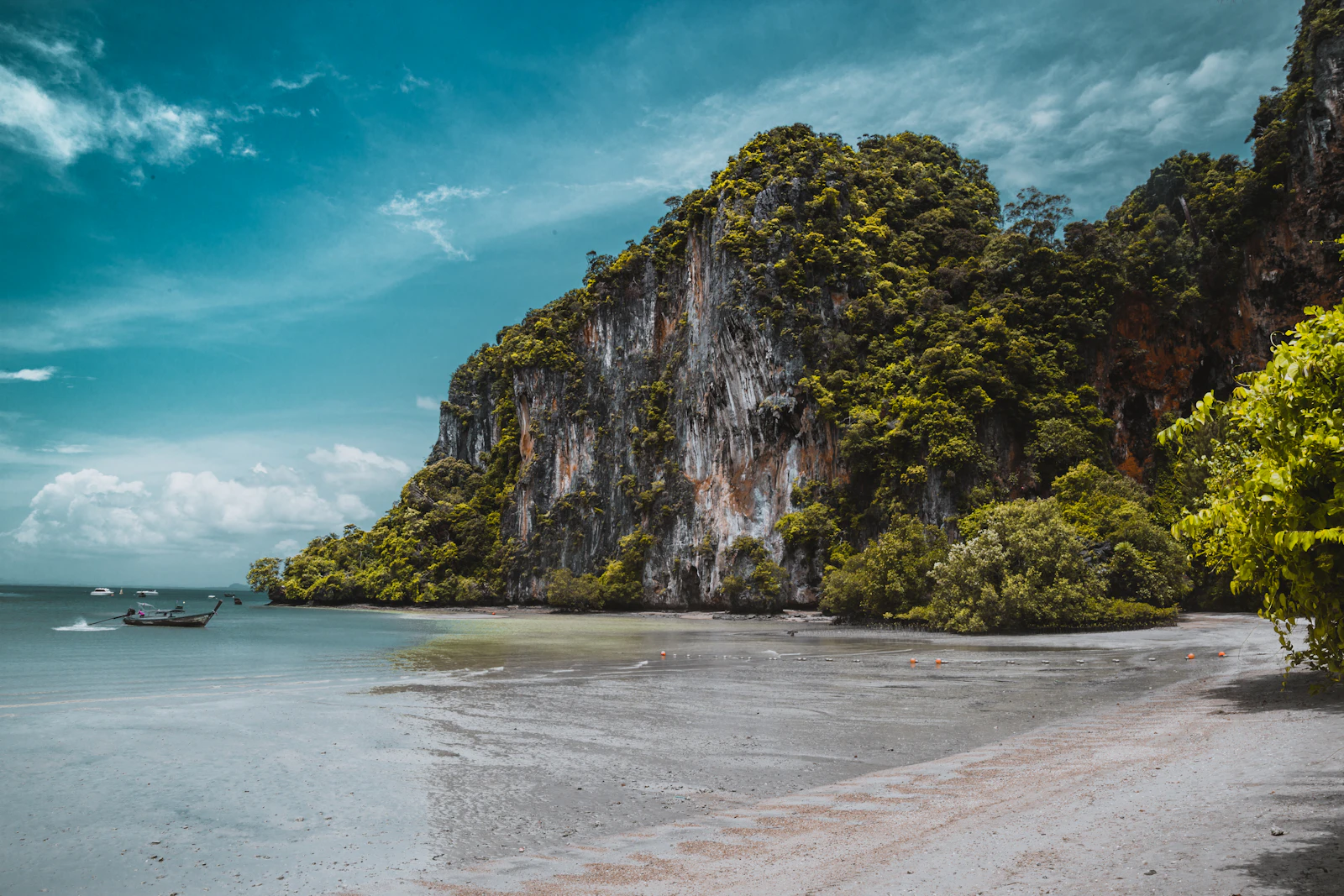 Krabi, Thailand photo 25 by Kevin Bosc