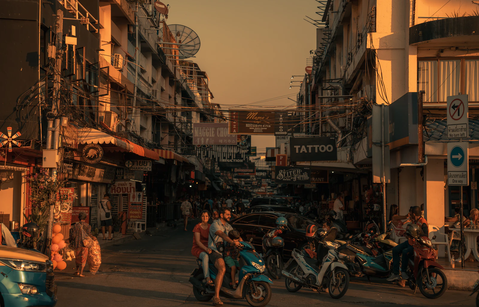 Pattaya, Thailand photo 3 by Bradrey Nassel