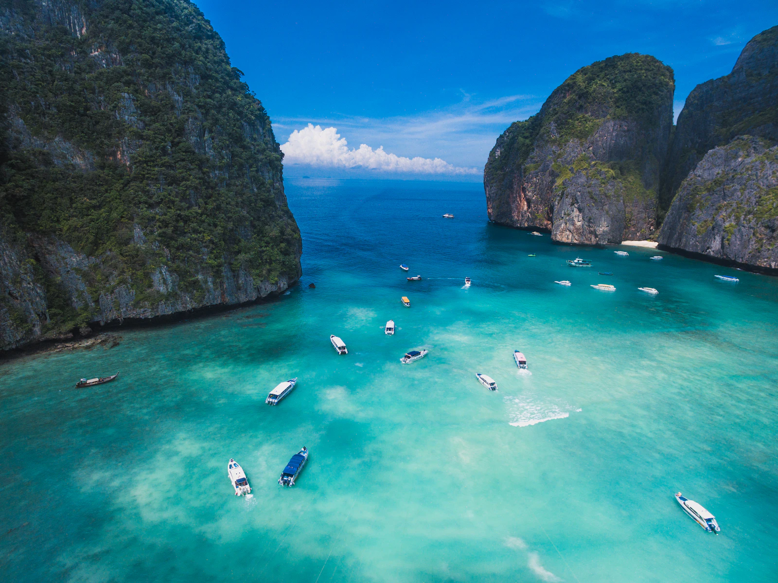 Phuket, Thailand photo 2 by Humphrey M