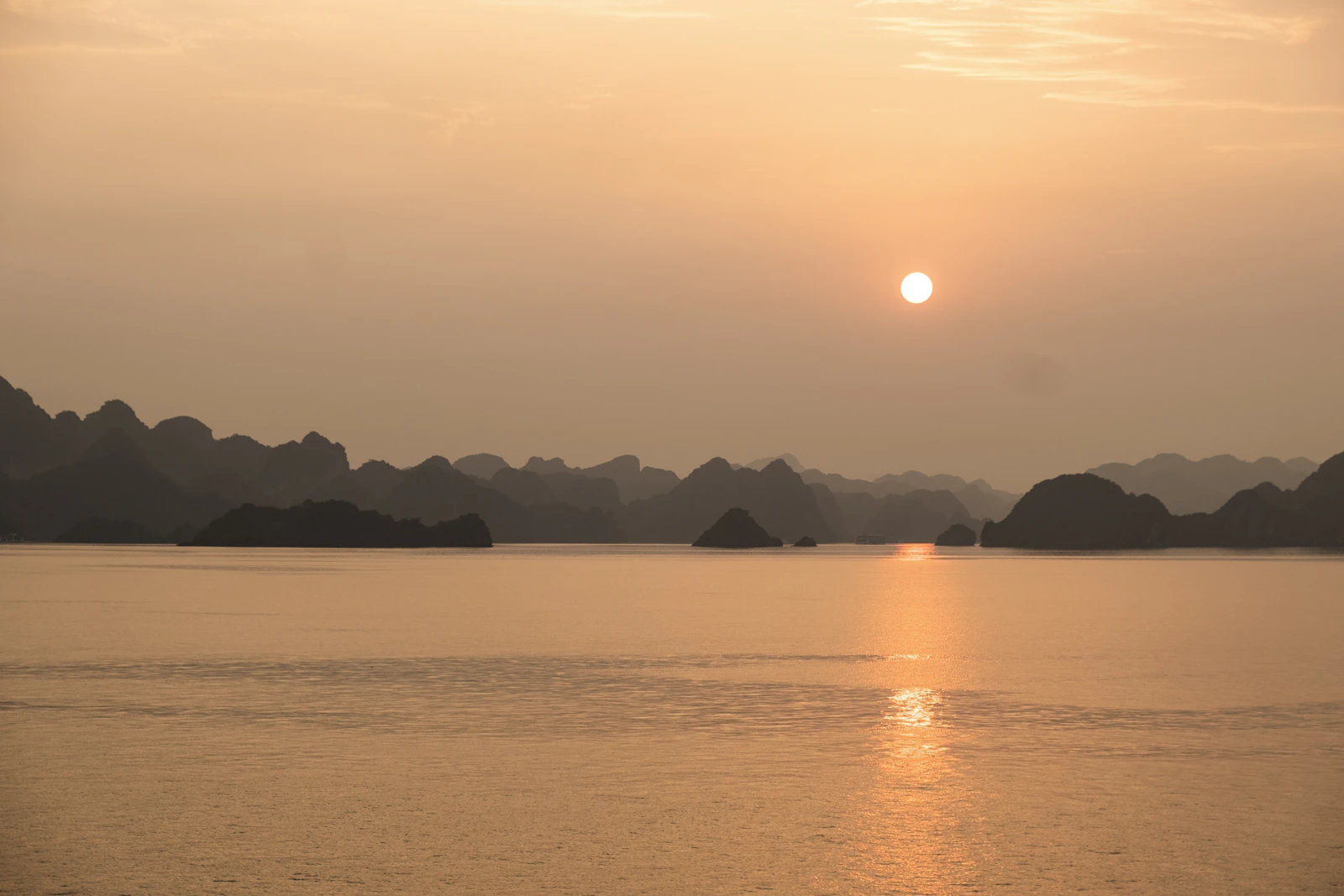 Ha Long, Vietnam photo 18 by Kyle Thacker