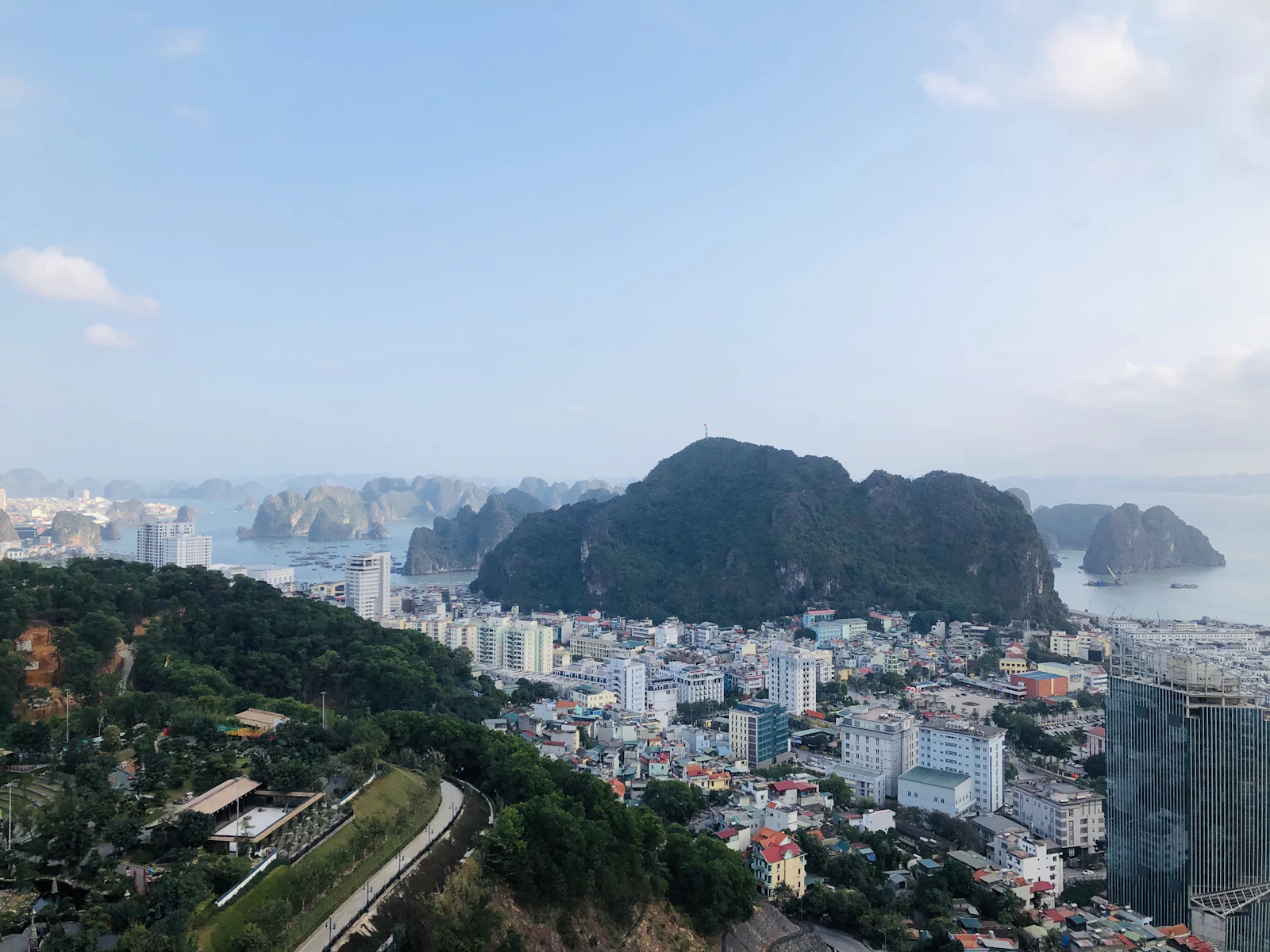 Ha Long, Vietnam photo 10 by Vivian Szeto