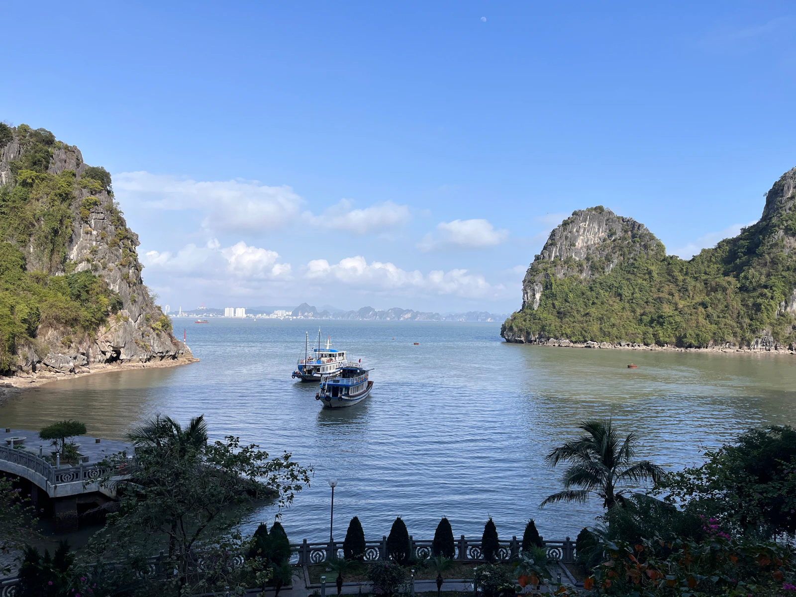 Ha Long, Vietnam photo 16 by e~ lane