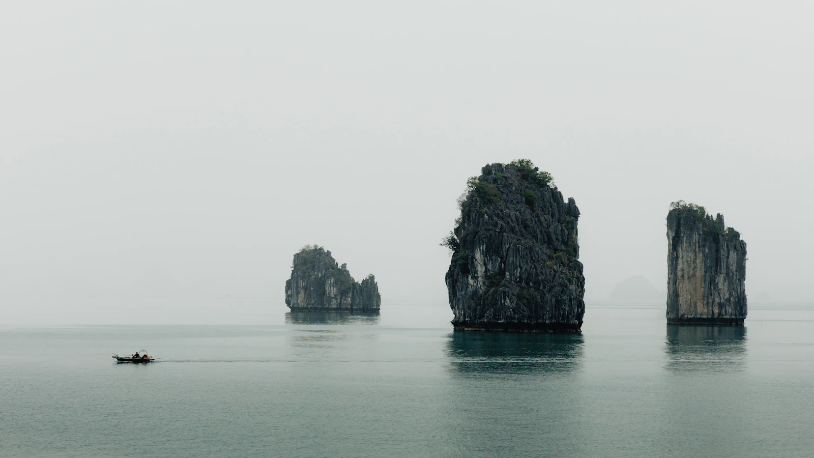 Ha Long, Vietnam photo 17 by Antonin Fontaine