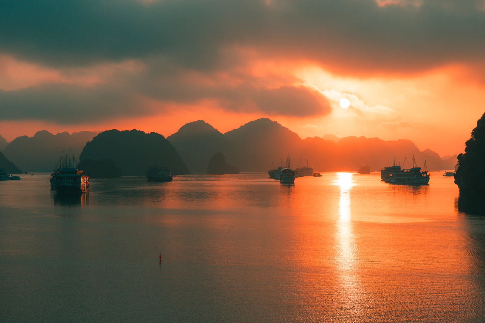 Ha Long, Vietnam photo 7 by Duc Nguyen