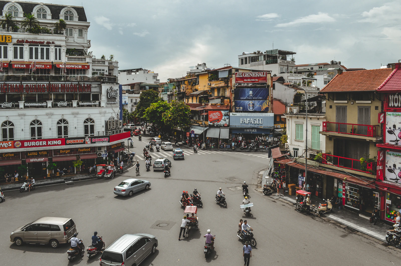 Hanoi, Vietnam photo 3 by Josh Stewart