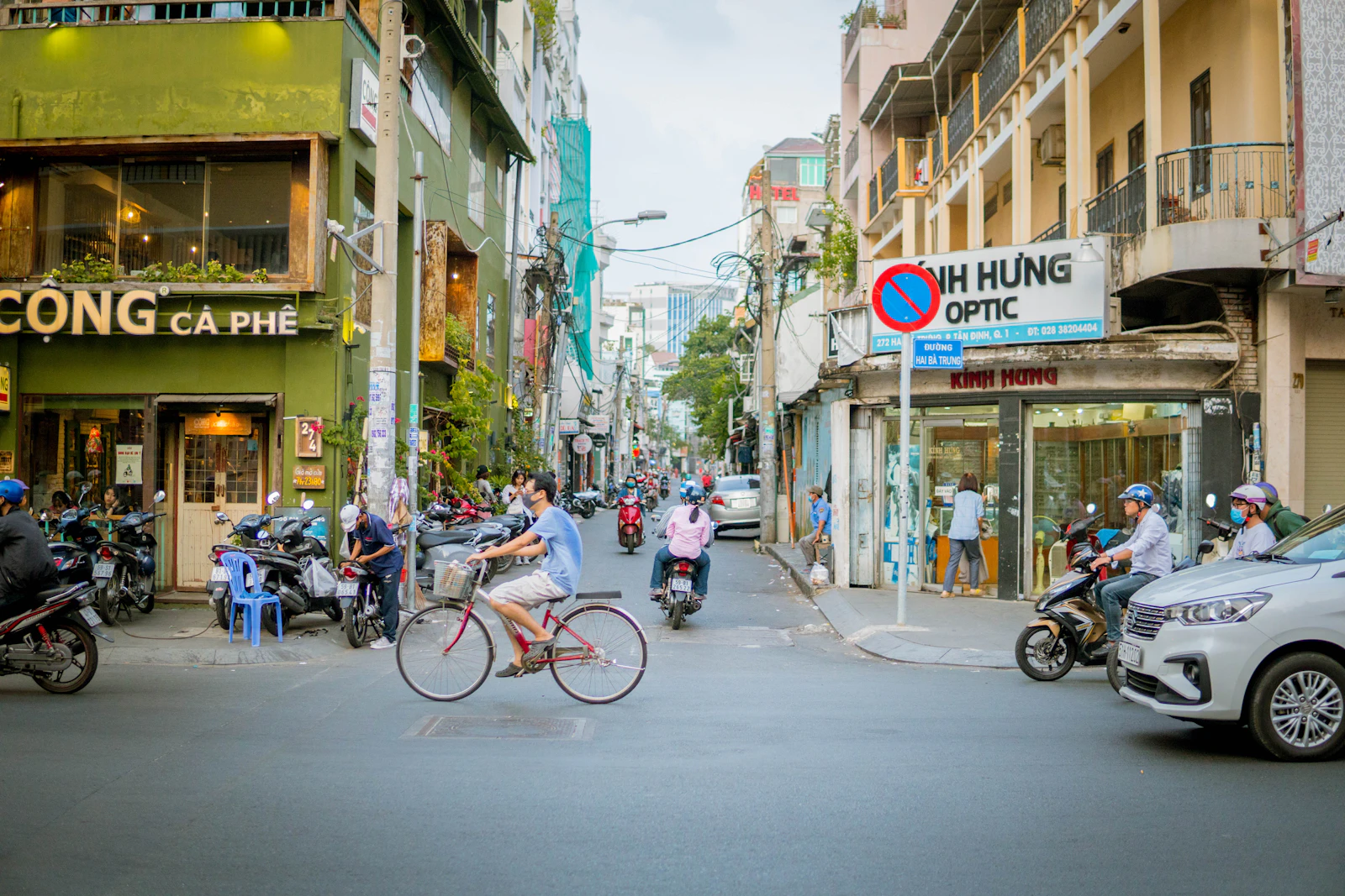 Ho Chi Minh City, Vietnam photo 30 by Ryan Hoang