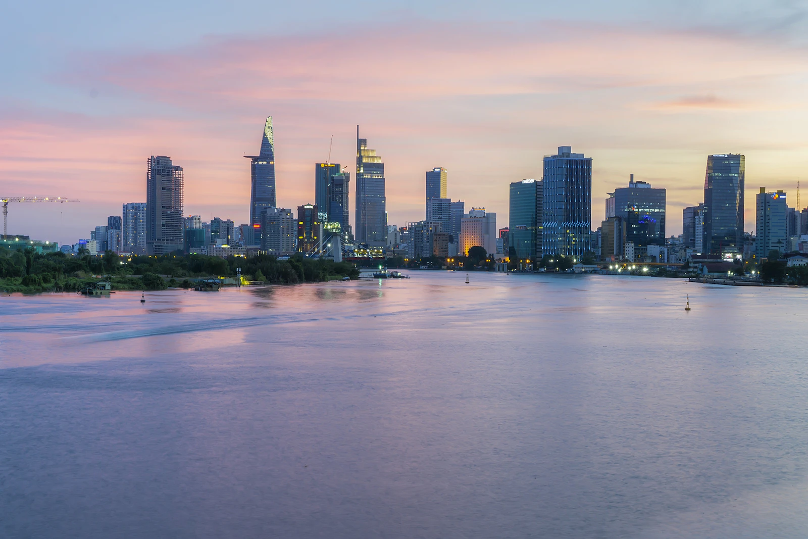 Ho Chi Minh City, Vietnam photo 3 by Leo Cap