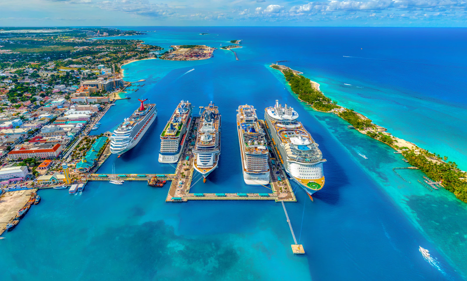 Nassau, Bahamas photo 1 by Fernando Jorge