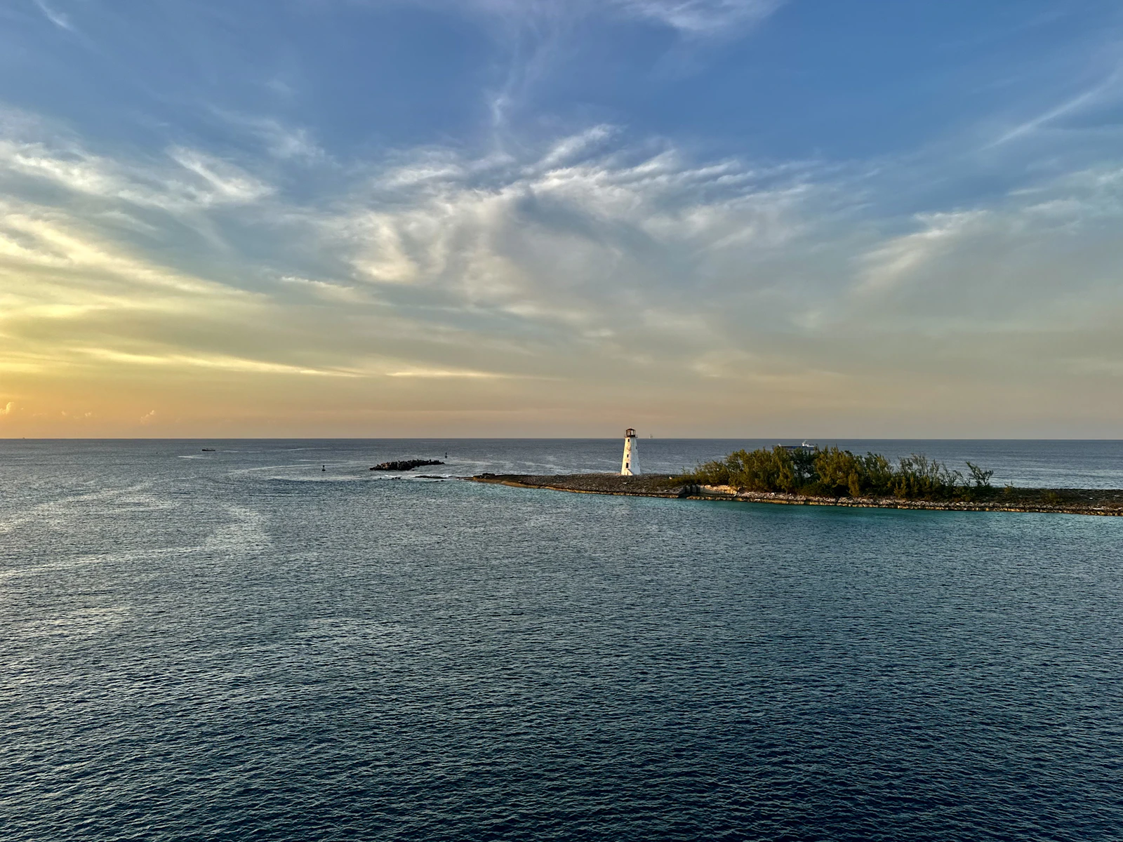 Nassau, Bahamas photo 4 by Yash Mannepalli
