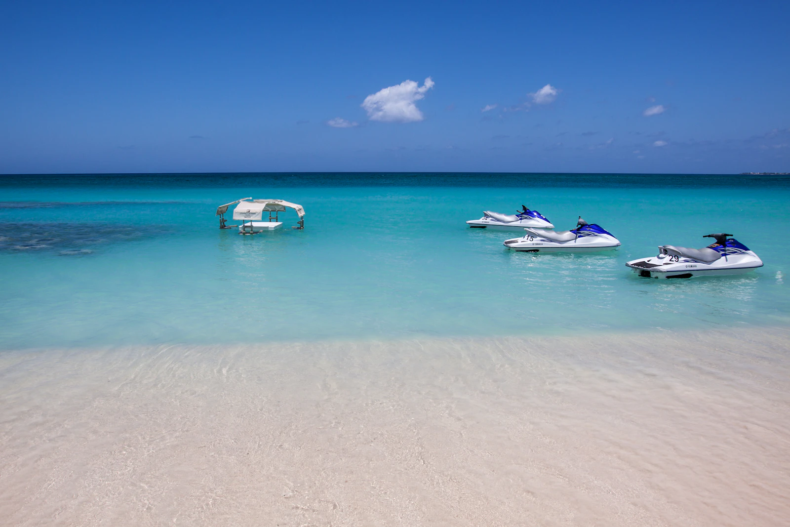 George Town, Cayman Islands photo 2 by Jason Clishe