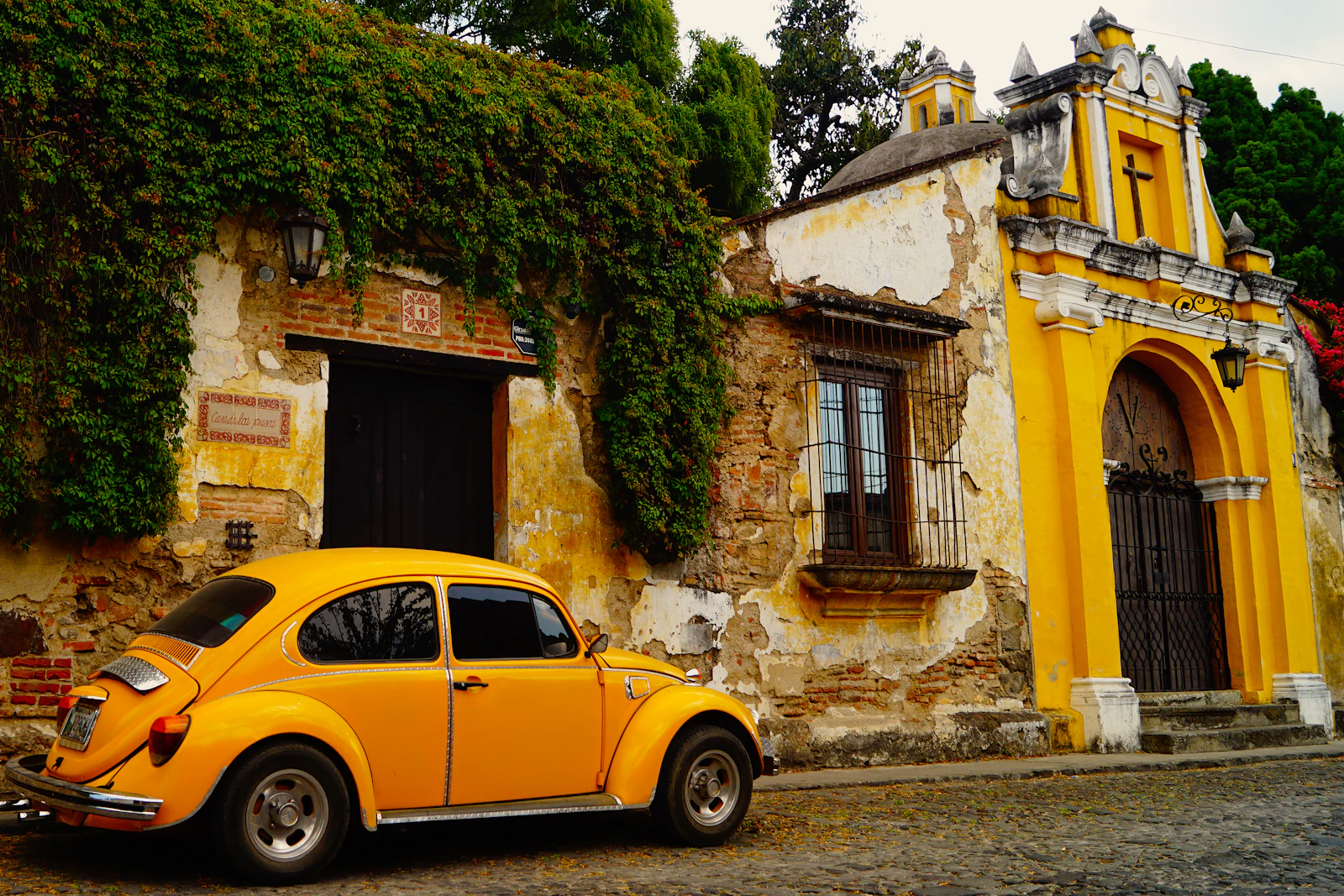 Antigua, Guatemala photo 3 by Emil Diallo