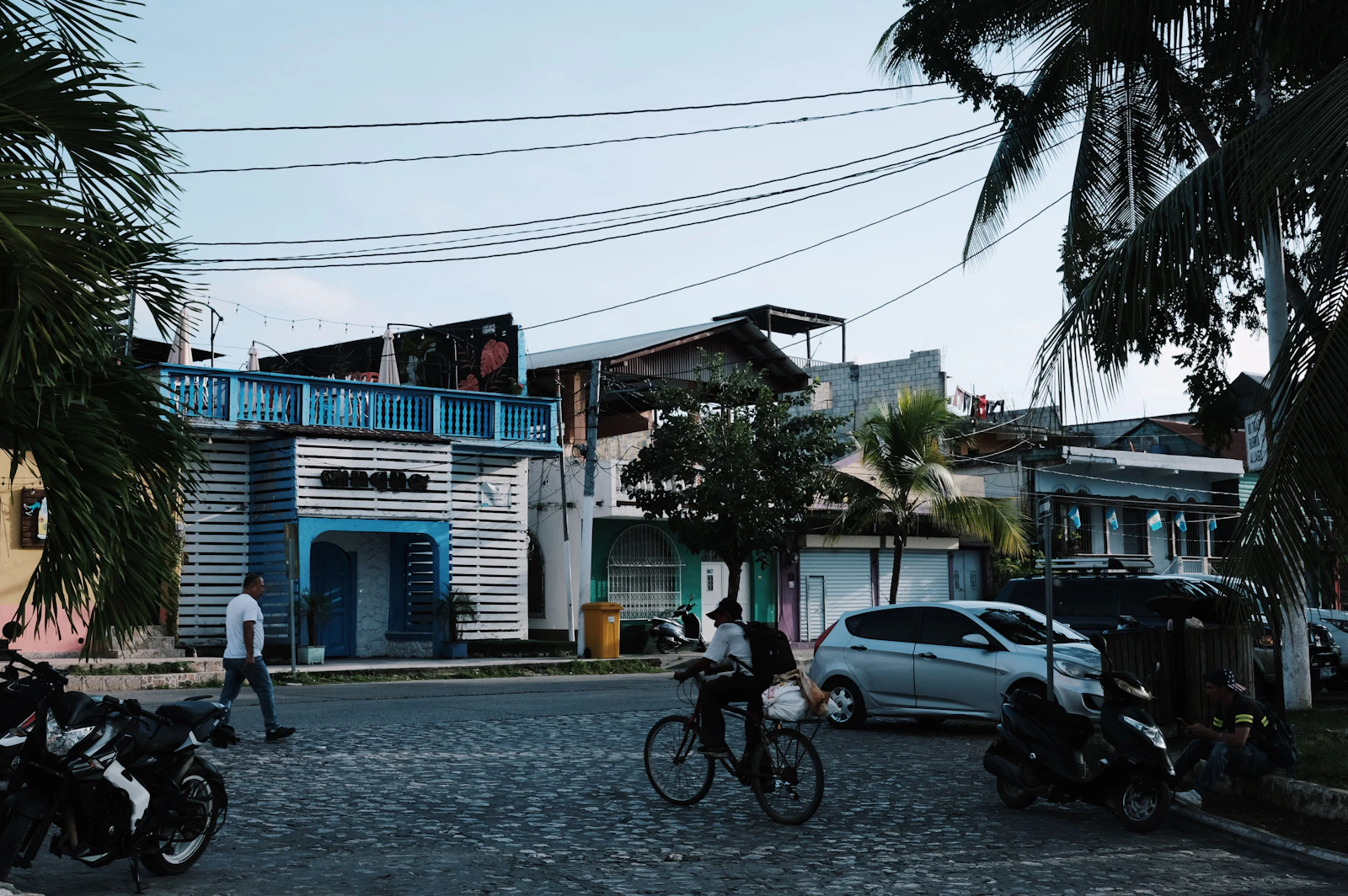 Flores, Guatemala photo 3 by Falco Negenman