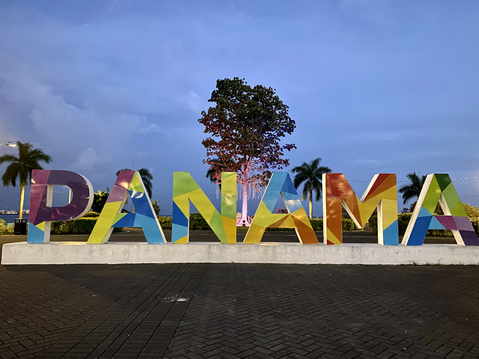 Panama City, Panama photo 12 by Rikin Katyal