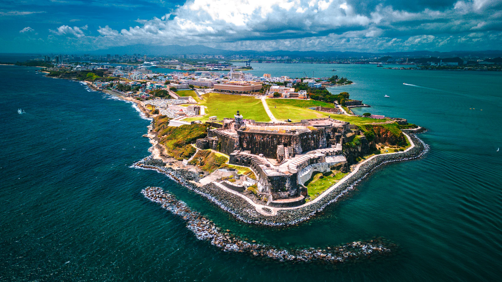 San Juan, Puerto Rico photo 3 by Nils Huenerfuerst