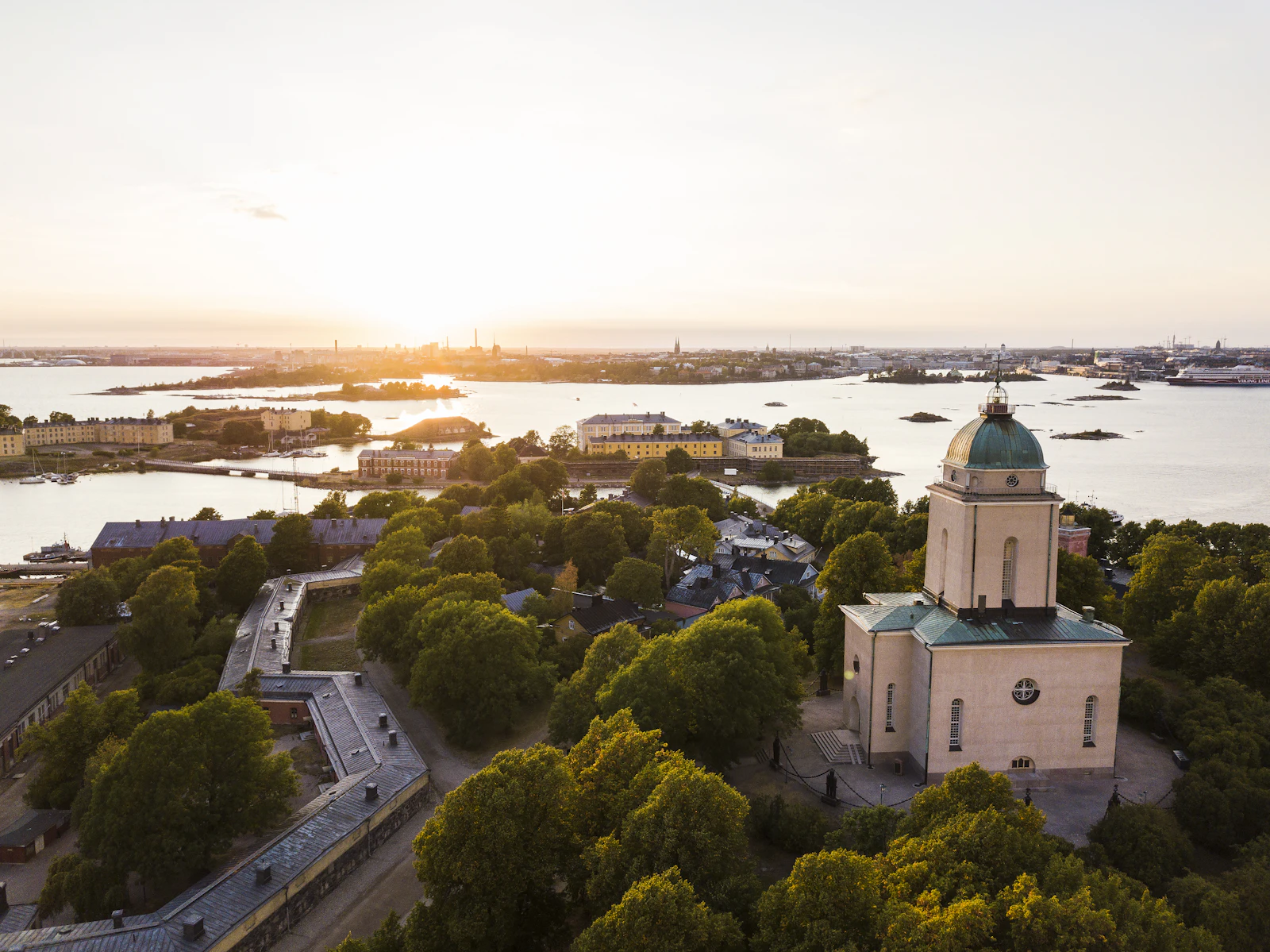 Helsinki, Finland photo 9 by Julius Jansson
