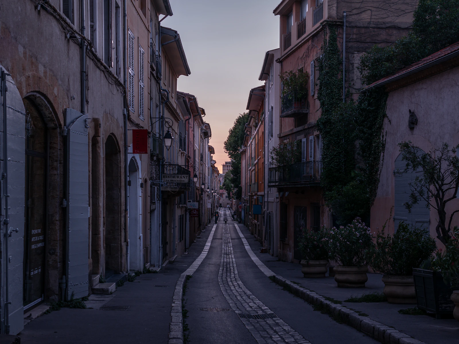 Aix-en-Provence, France photo 13 by Victoire Drouet