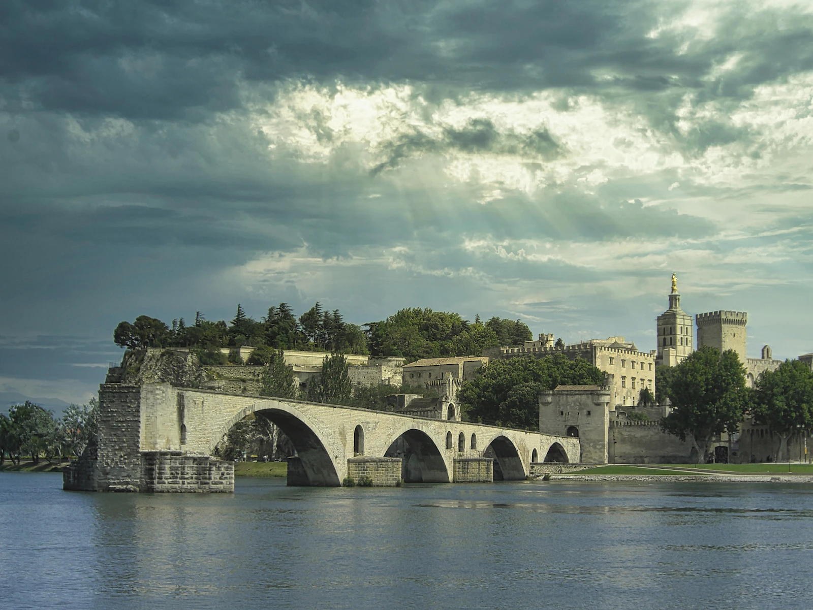 Avignon, France photo 2 by Roelf Bruinsma