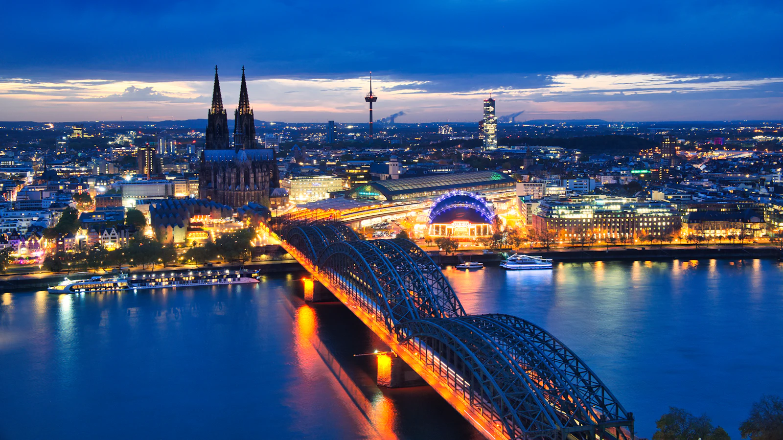 Cologne, Germany photo 17 by J. I.