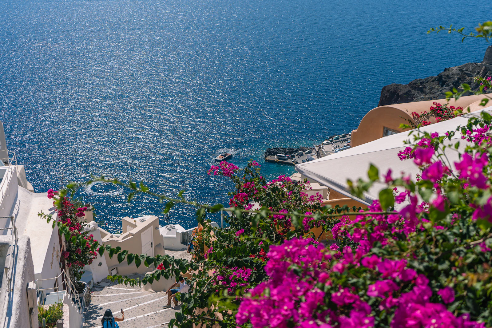 Santorini, Greece photo 9 by Raphael Lopes
