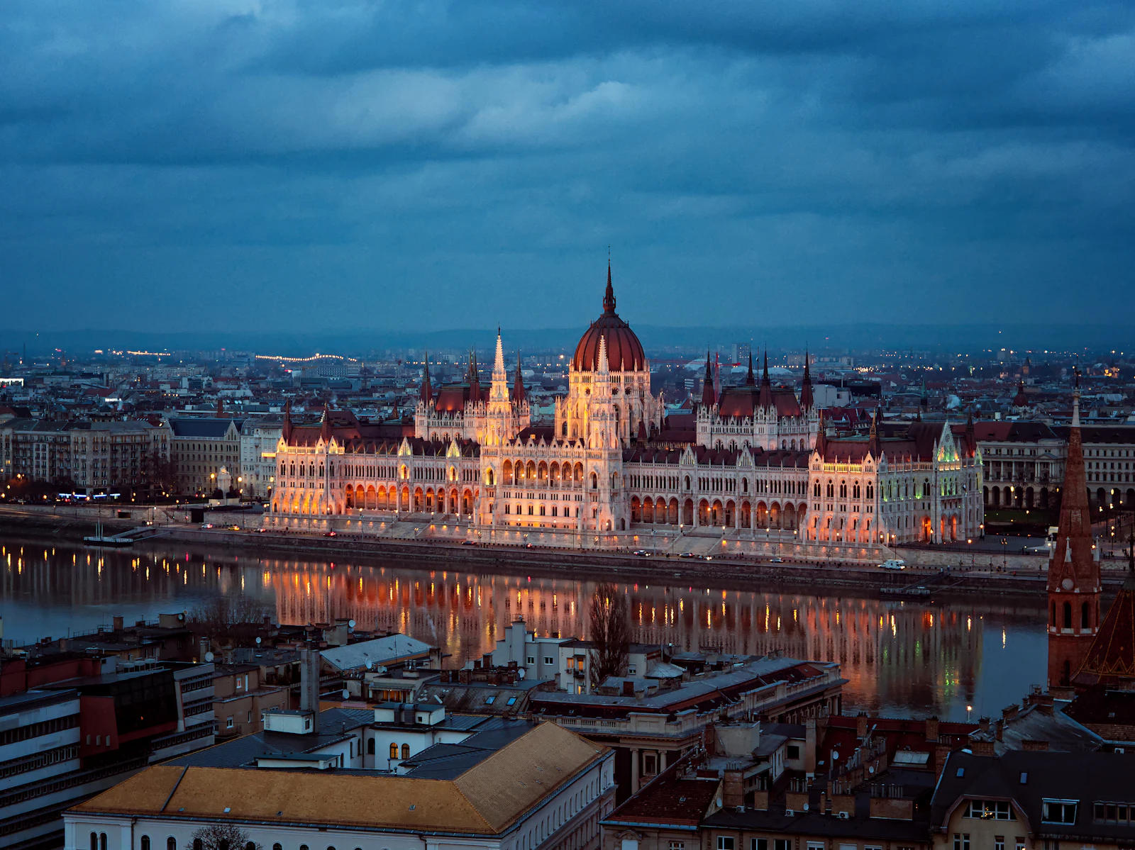 Budapest, Hungary photo 2 by Gabriel Miklós