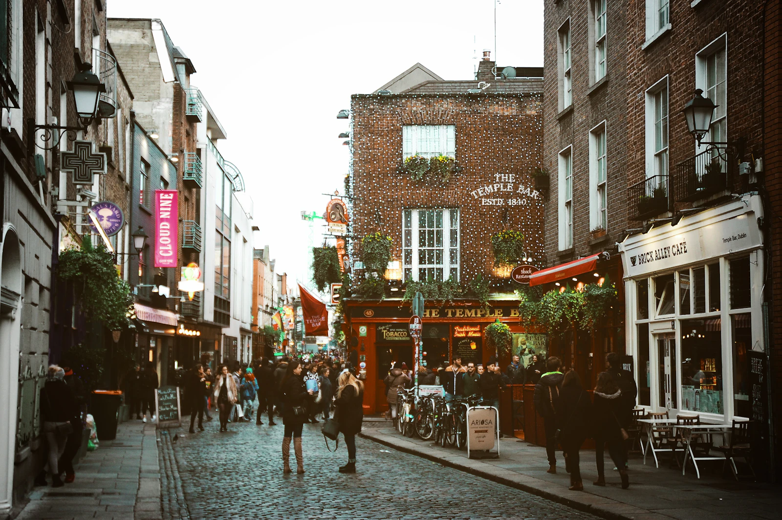 Dublin, Ireland photo 3 by Diogo Palhais